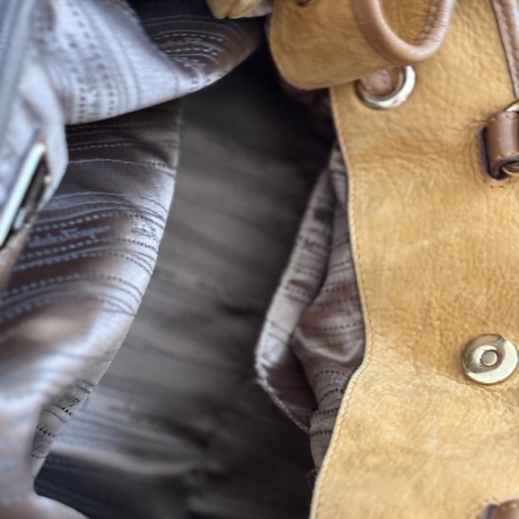 Salvatore Ferragamo Brown Suede Shoulder bag—receipt on request (authentic) - Picture 8 of 9